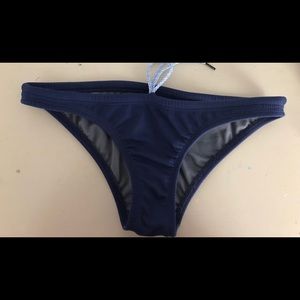 Jolyn medium bikini bottom